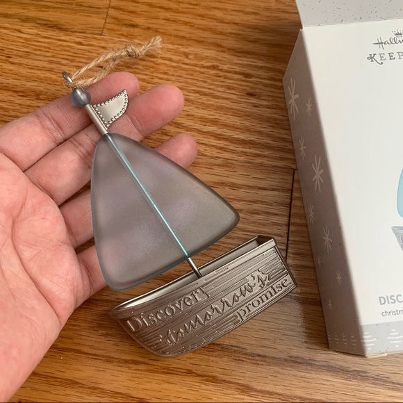 Hallmark Keepsake Ornament Discover Tomorrow's Promise Sailboat - Picture 7 of 9